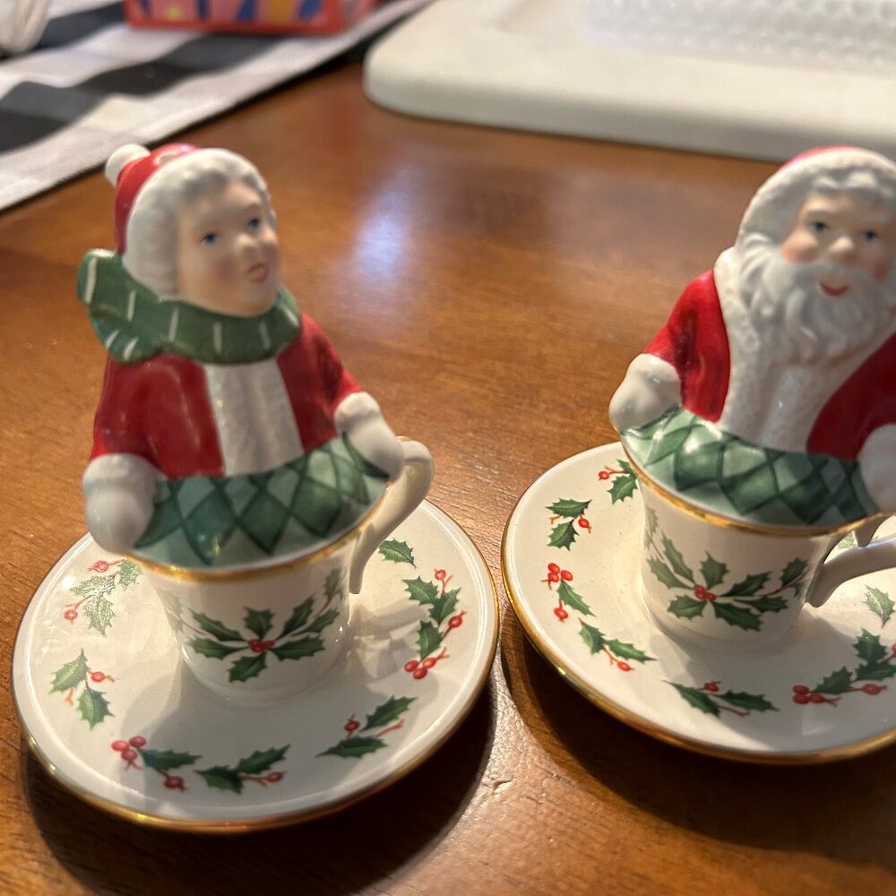 Lenox Holiday Santa and Mrs. Claus Salt and Pepper Shakers